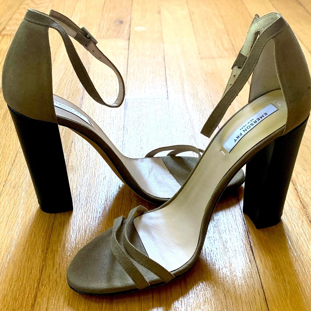 NEW Emerson Fry Tan Thin Strap Heel, Size 39